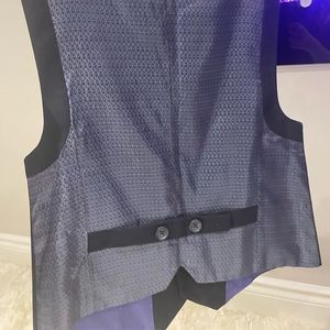 Boys vest size 7